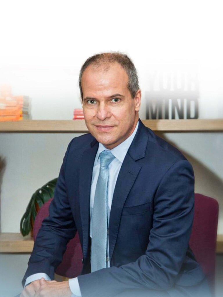 Dr.Roberto-Navarro-Médico Nutrológo
